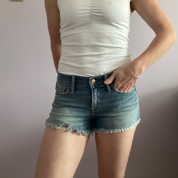 Abercrombie and Fitch Shorts - Picture 2 of 7
